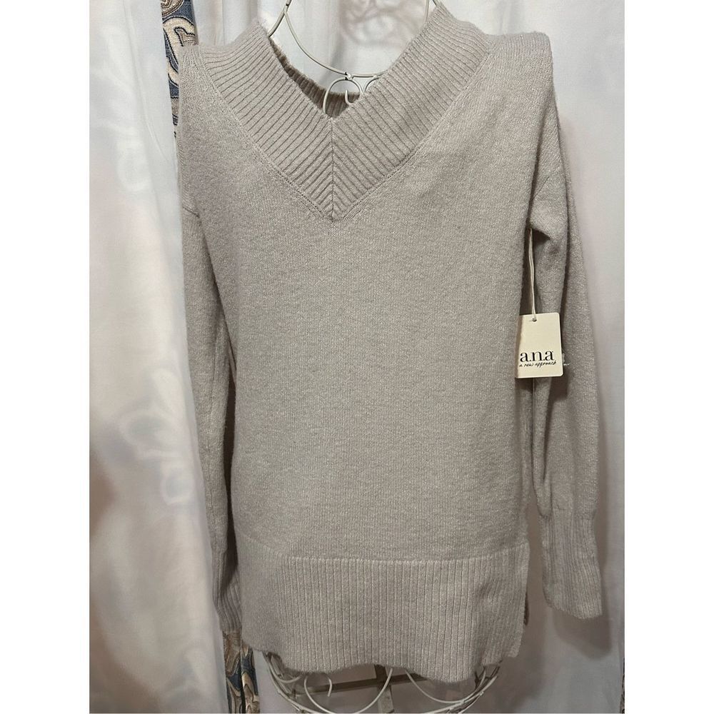 NEW WITH TAGS ANA A New Approach Sweater Womens‎ Size small V-Neck TAN